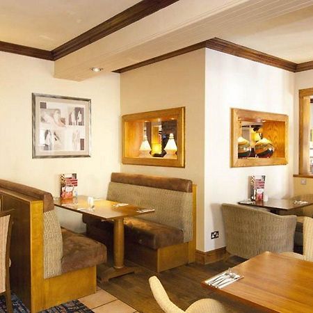 Premier Inn Huddersfield Central Екстериор снимка